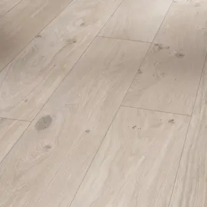 Basic 400 - Eiche naturgrau 4V Seidenmatte Struktur